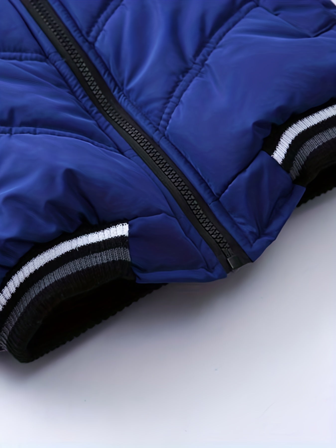 Stylish Blue & White Winter Jacket with "BR" Logo - Warm, Casual, Long-Sleeve Hooded Coat for Fall and Winter, Polyester Filled, Casual Winter Wear | Stylish Winter Jacket | Zippered Jacket