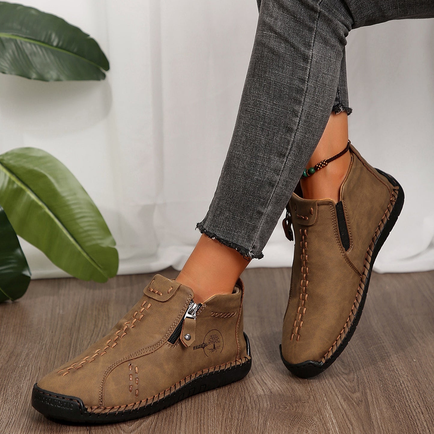 Women's Hand Sewn Boots Fashion Vintage Women's Shoes