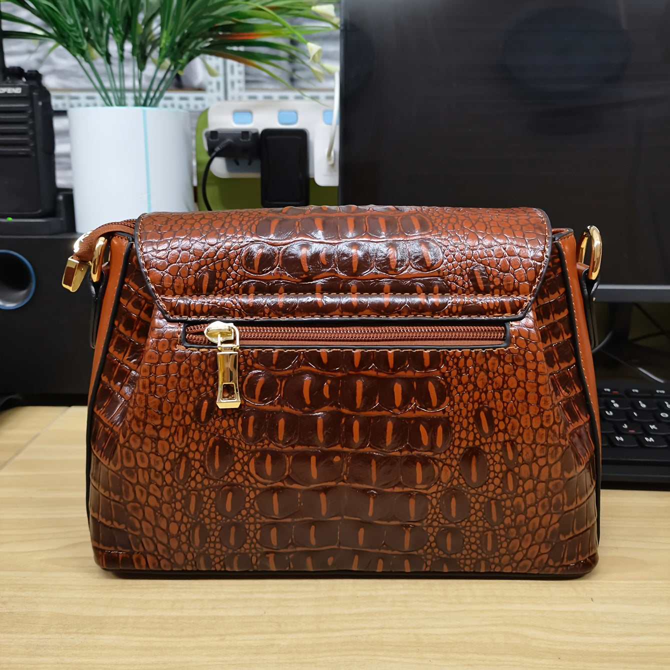Stylish Shoulder Bags For Women, Crocodile Pattern Handbags, Vintage Crossbody Flap Purse