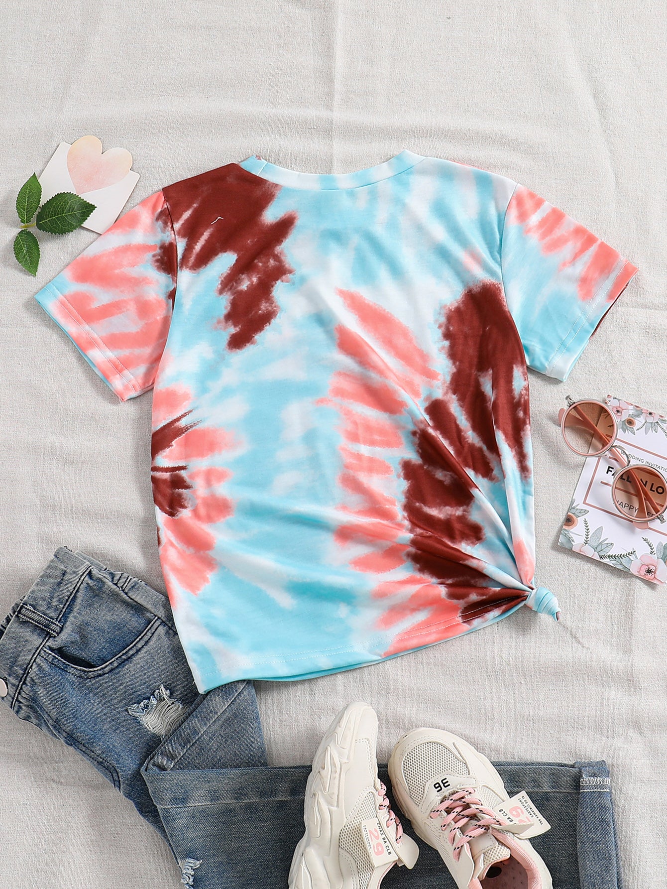 Vibrant Girls' Tie-Dye Graphic Crew Neck T-Shirt - Soft, Lightweight, and Comfortable Fit for Kids - Perfect Summer Tops Clothing for Casual Wear