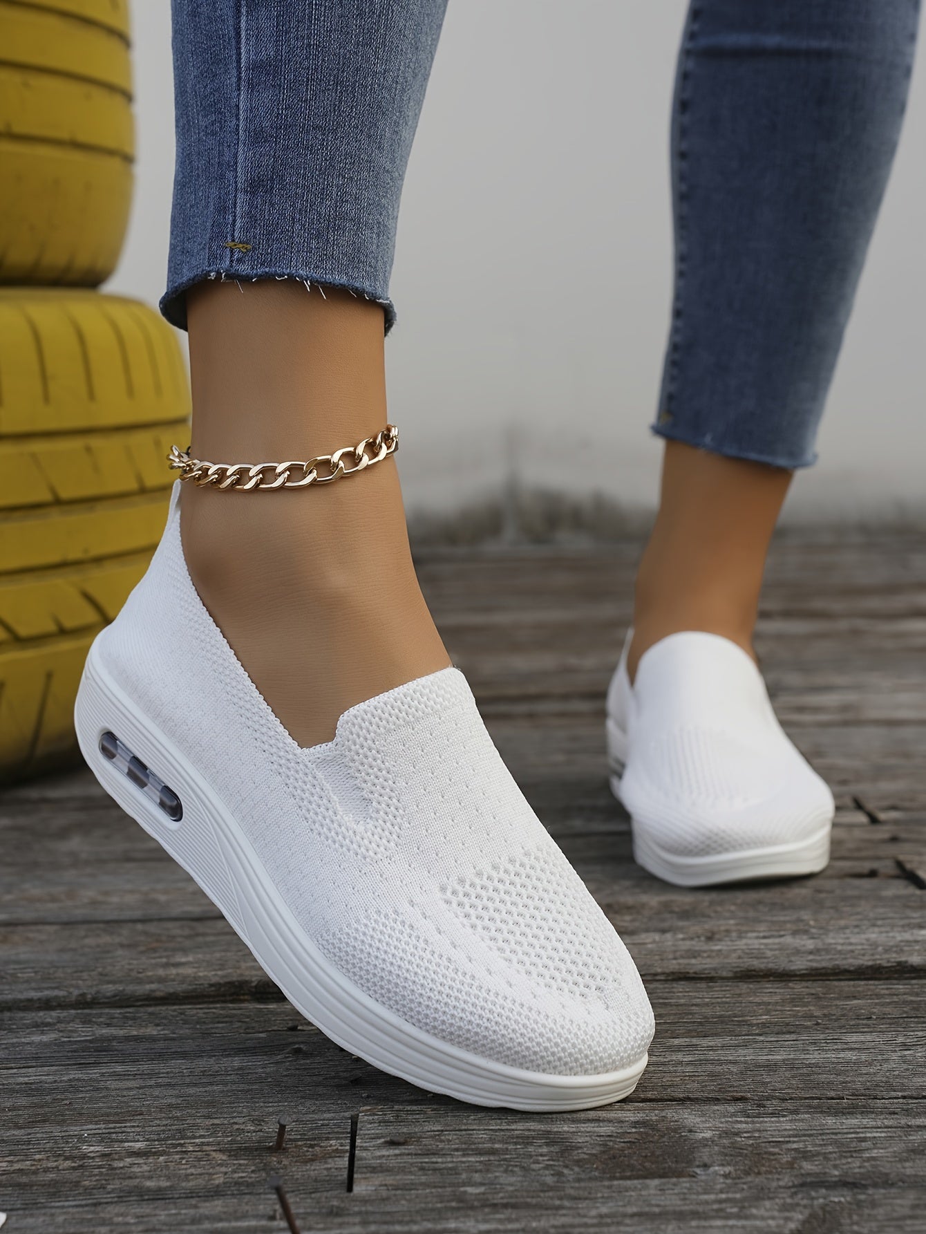 Women's Breathable Knitted Sports Shoes, Casual Women's Shoes, New Style Thick Sole Heightening Women's Small Fragrance Wind Single Shoes