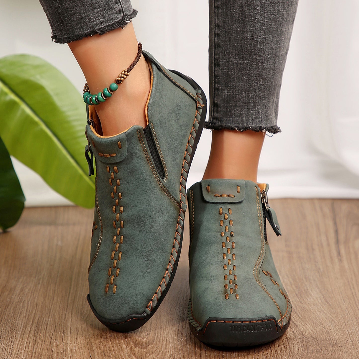 Women's Hand Sewn Boots Fashion Vintage Women's Shoes