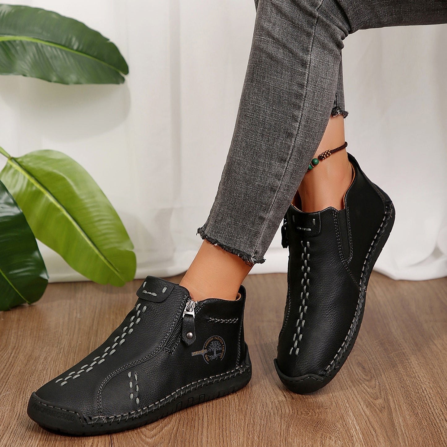 Women's Hand Sewn Boots Fashion Vintage Women's Shoes