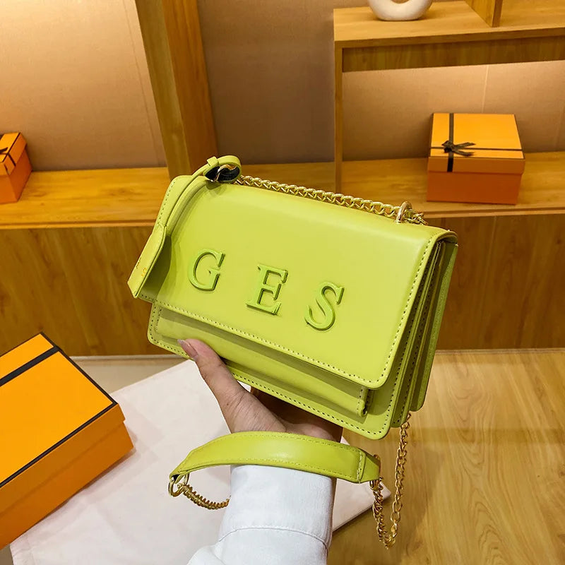 High Quality Retro Women's Handbag with Luxurious Lining, Durable and Fashionable Shoulder Bag, Atmospheric Makeup Bag Brand