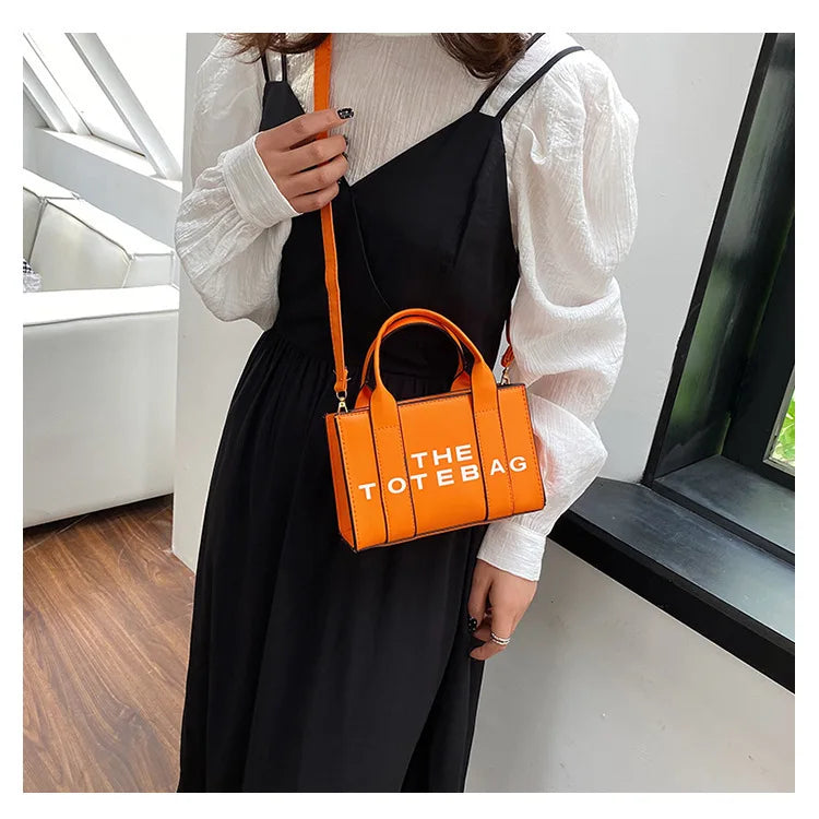 Women's Casual Fashion Leather Crossbody Handbag with Zipper Closure New Square Shoulder Bag