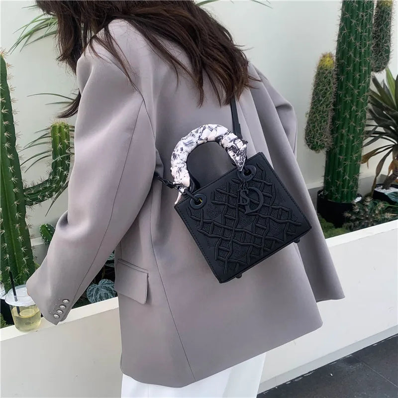 Fashionable and Luxurious Women's Single-shoulder Bag, Embroidered Checkered Silk Scarf Decorated Handbag, 8560