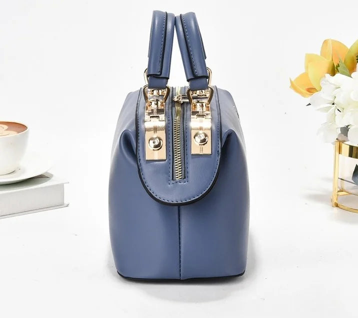 Classic, High-end and Fashionable Embroidered Handbag