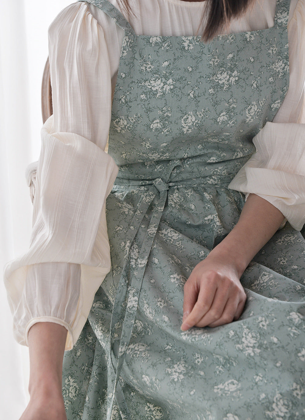 Kitchen Apron Gown Hairdresser Kitchen Accessories Restaurant Hero Apron Chef Apron Kitchen Florist Overalls Cook Apron