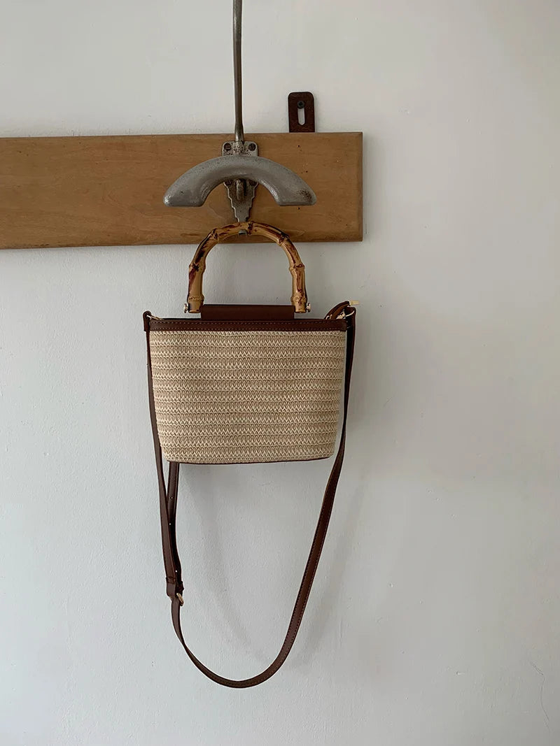 Simple Hand Knitted Women's Travel Handbags Fashion Wooden Handle Ladies Shoulder Bags Summer Straw Female Bucket Crossbody Bags