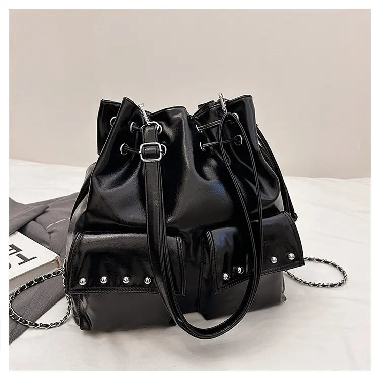 Women's Hand Bag With Elegant Classic Style And Premium Leather Featuring Trendy Design For Commute