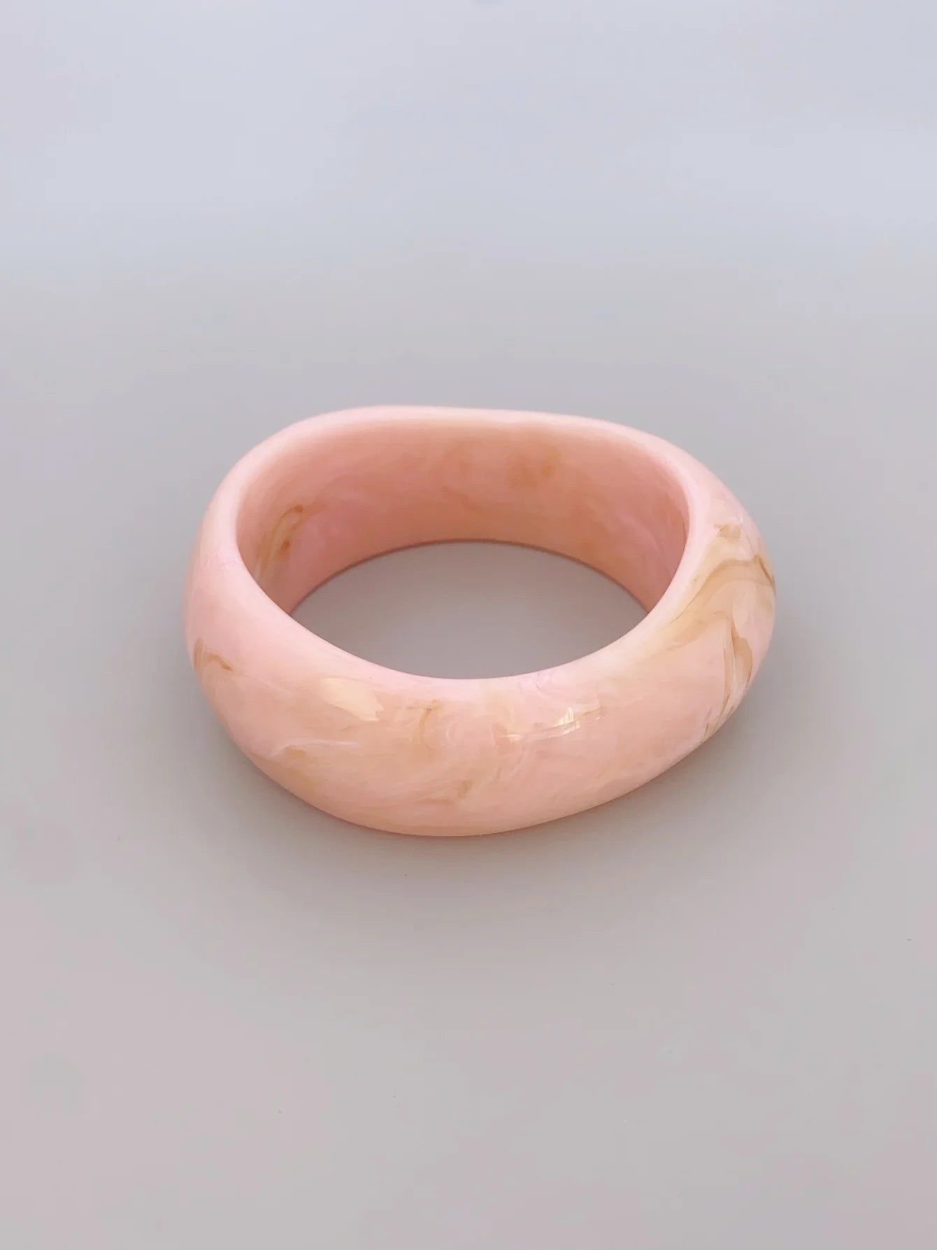 Colorful Acrylic Bangle Bracelet, Vibrant and Elegant Jewelry for Women
