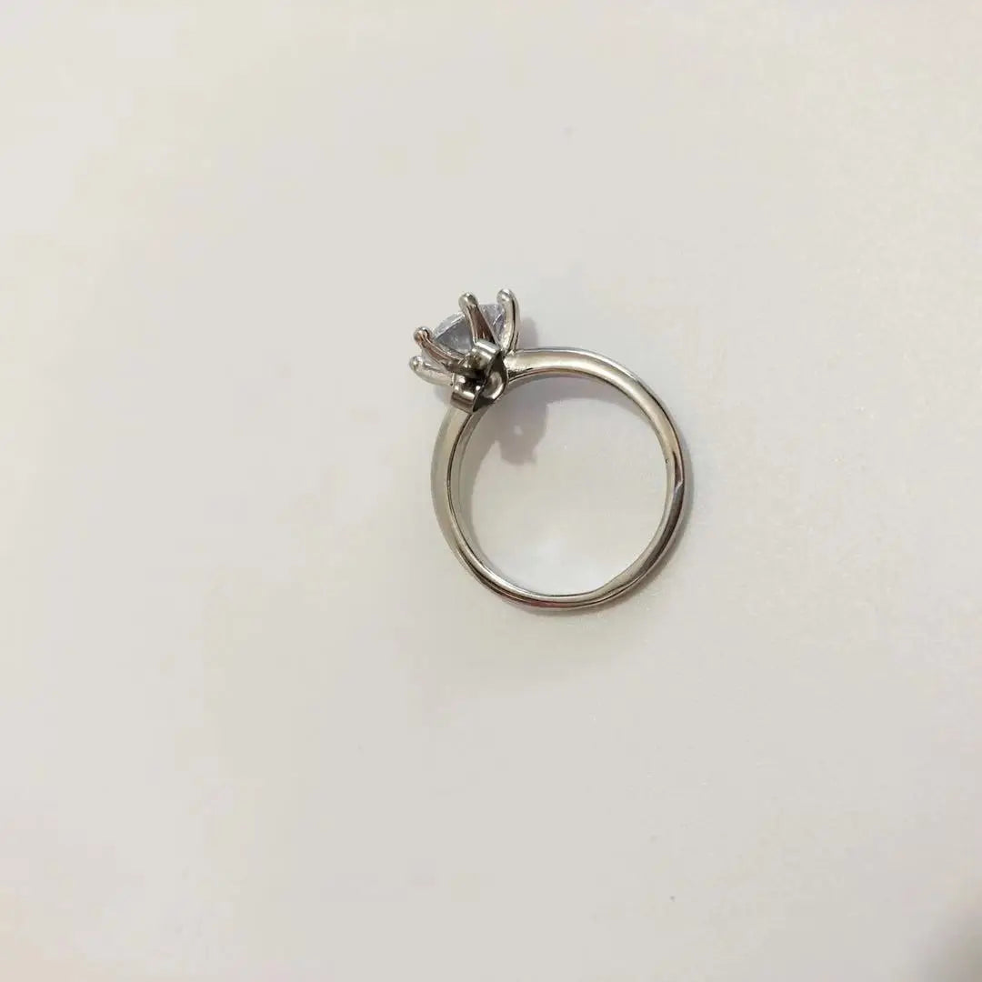 Luxury Yet Stylish Jewelry with A Design Sense Ring and Earrings A Dual-purpose Jewelry That Can Be Used As Earrings or Rings