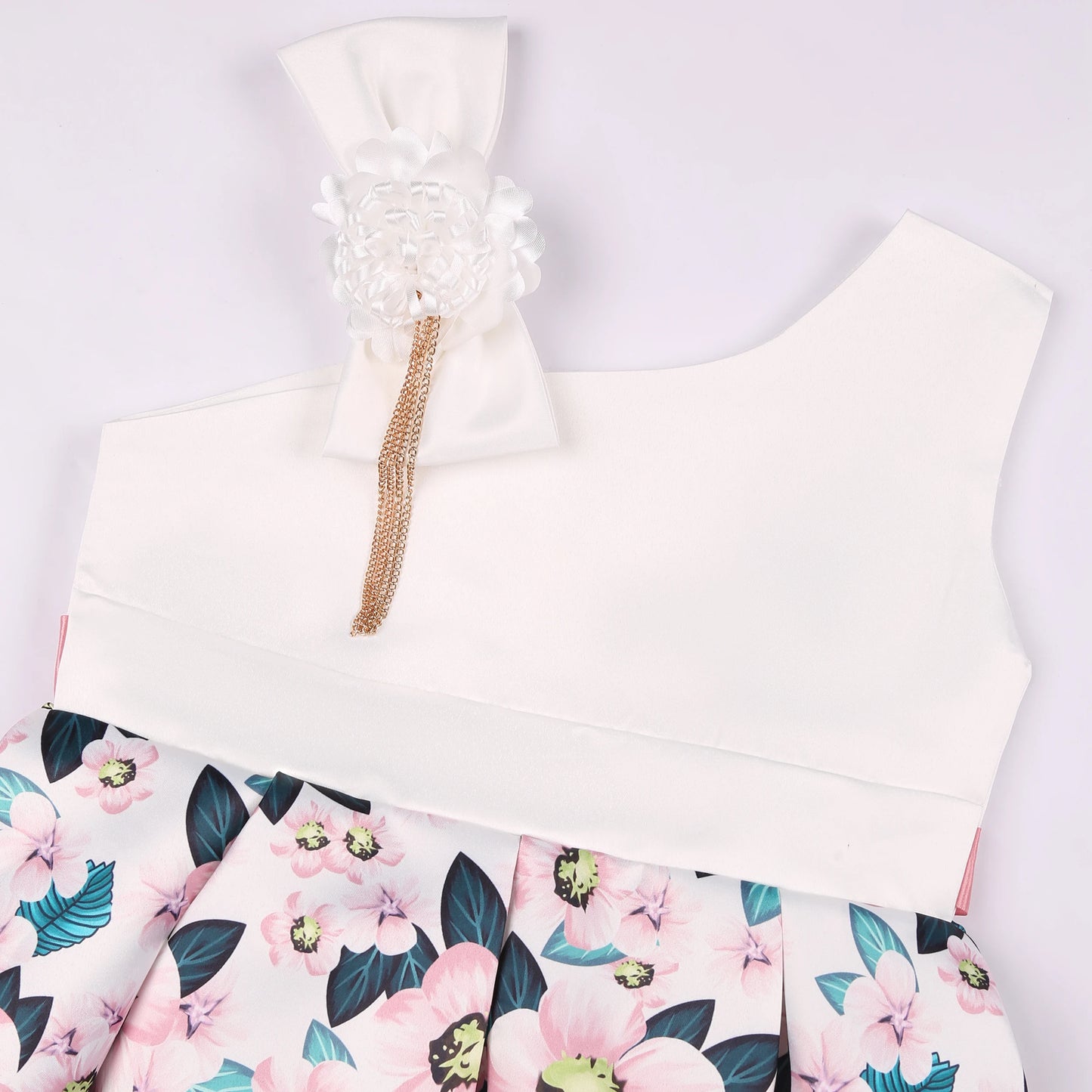Fashionable floral off-the-shoulder dress, flower girl outfit, graduation dance dress, elegant evening gown, beauty pageant gown