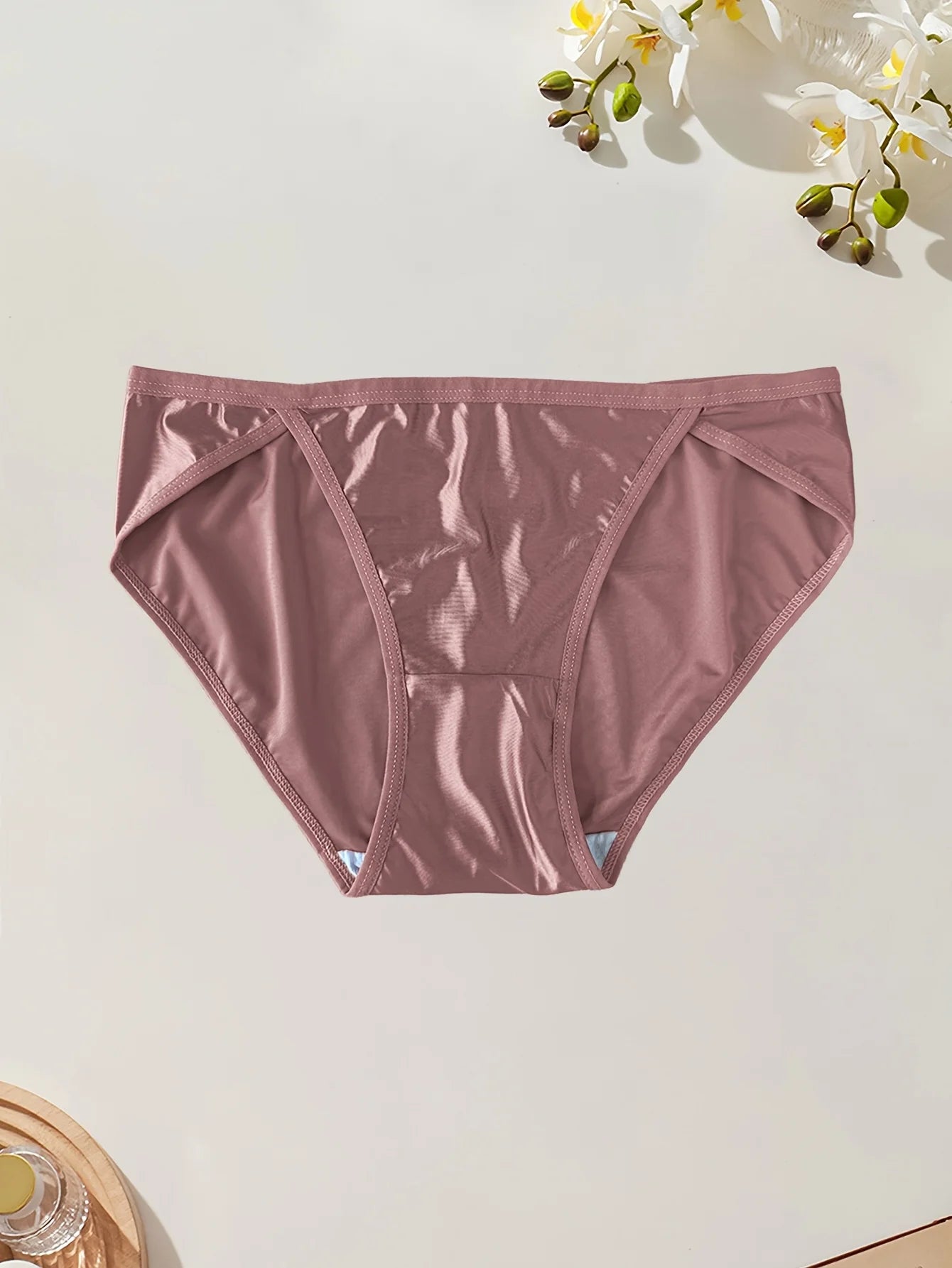 5PCS Sexy, Seamless, Smooth, Low-rise Women's Panties, Comfortable, Soft, Casual, Sporty, Solid-color Women's Triangle Panties.