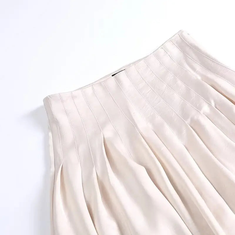women's skirt is fashionable casual slimming solid color pleated temperament and a new spring style skirt