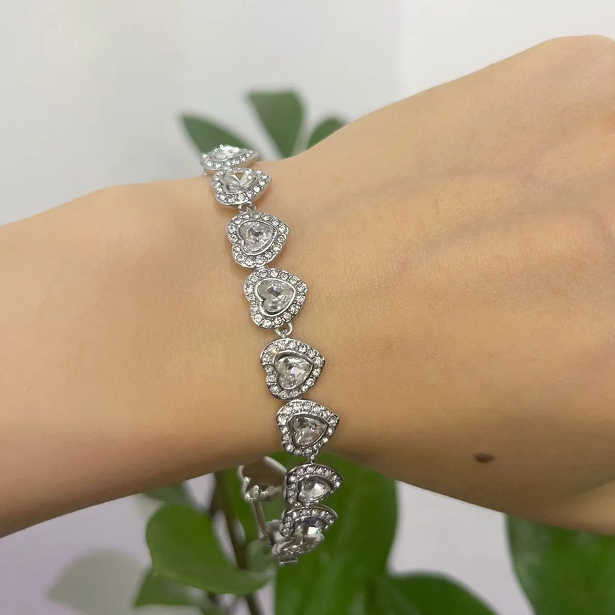 Bracelet High Quality New Sales Trend Jewelry Original Luxury Brand Shiny Cut Christmas Birthday Party Engagement Gift for Women