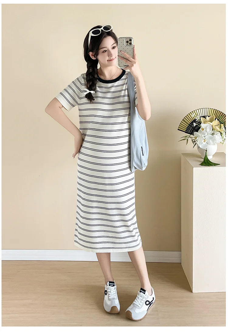 Maternity Dress: Back-Cutout Knit &Lace Maxi - Sophisticated Pregnancy Gown with Designer Details for Fashionable Expecting Moms