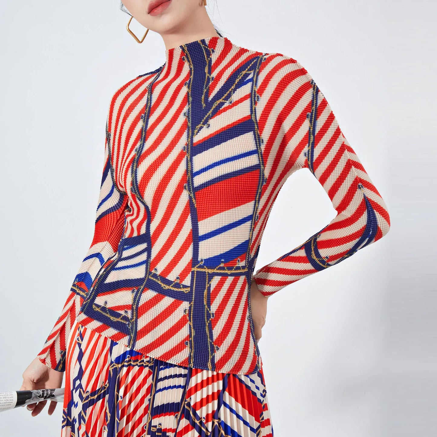 Elegant Women's Two-Piece Dress Set Pleated Striped Long-Sleeved Turtleneck Skirt Ankle Length Woven Fabric Anti-Static