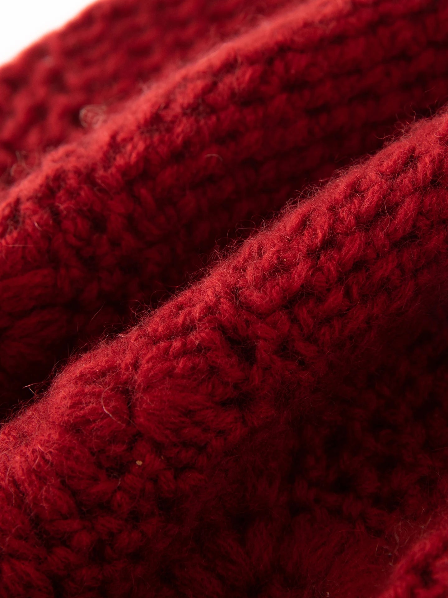 Handmade woolen lady's hat for warmth and leisure, extremely soft