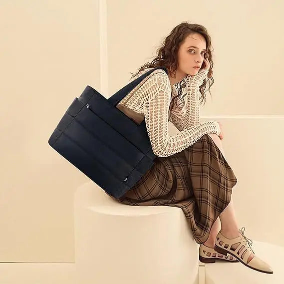 Women's handbag, portable large capacity travel bag, multifunctional outdoor sports storage tote bag