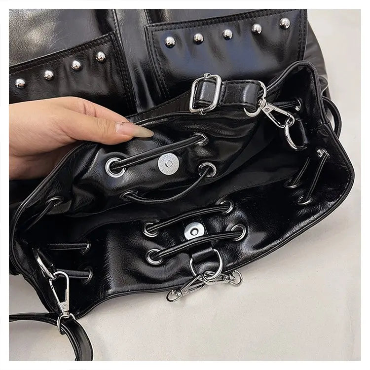 Women's Hand Bag With Elegant Classic Style And Premium Leather Featuring Trendy Design For Commute