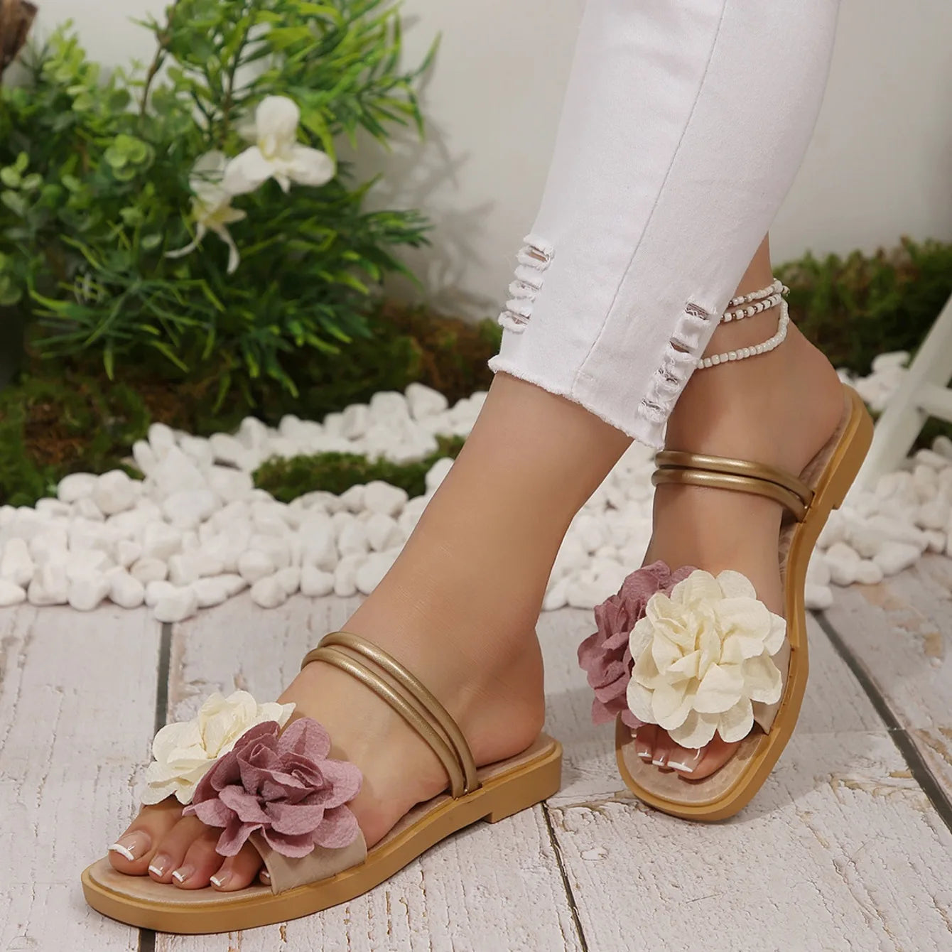 Women Sandals Trend Comfortable Lightweight Shoes for Women Outdoor Flat Non-slip Sandals Basic Home Fashion Slip on Slippers