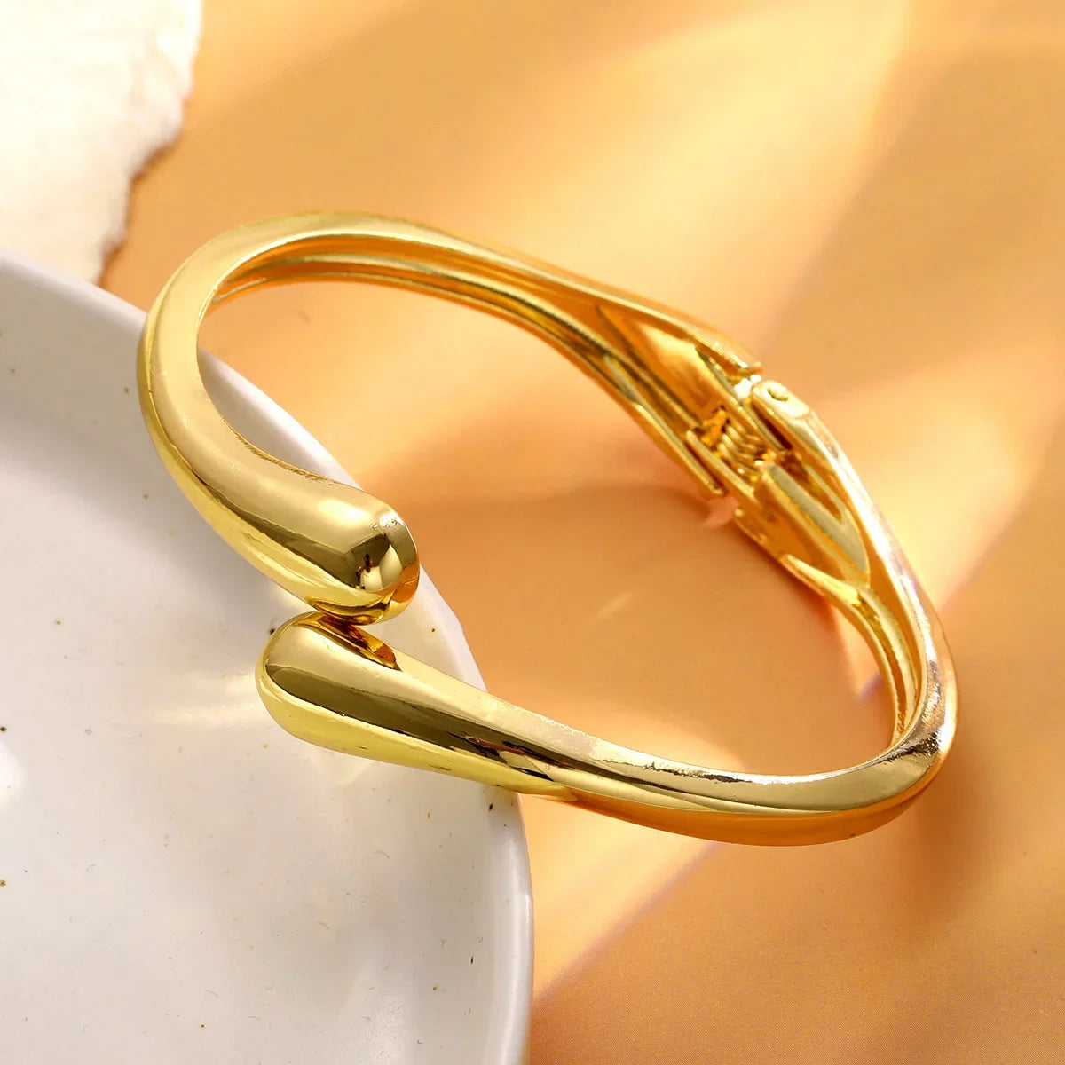 Simple Teardrop Shaped Bangle For Women Creative Gold Silver Color Adjustable Cuff Open Bracelet Girls Fashion Jewelry