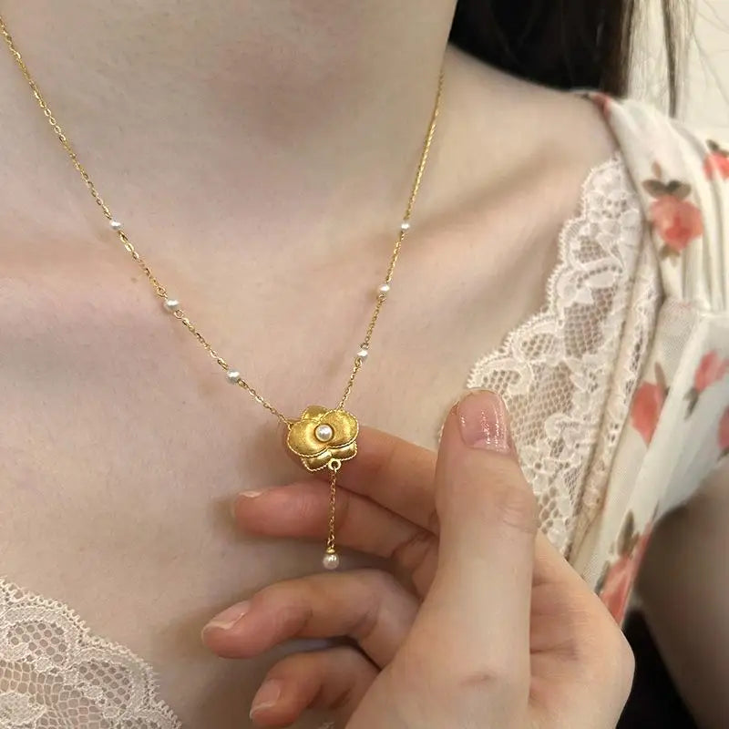Rich and exquisite velvet gardenia pearl necklace antique gold craftsm brushed pearl collar chain tassel wedding jewelry