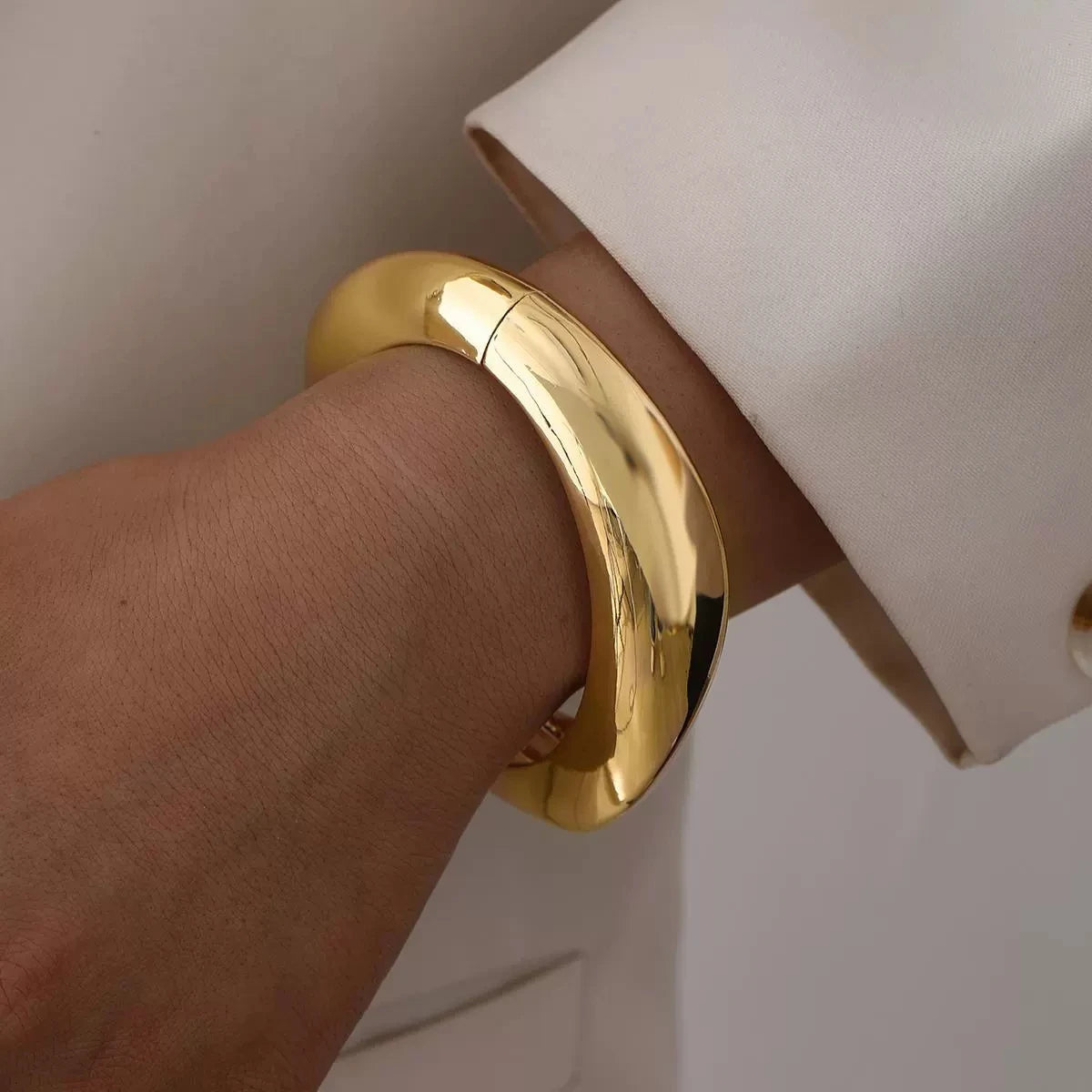 Simple Teardrop Shaped Bangle For Women Creative Gold Silver Color Adjustable Cuff Open Bracelet Girls Fashion Jewelry