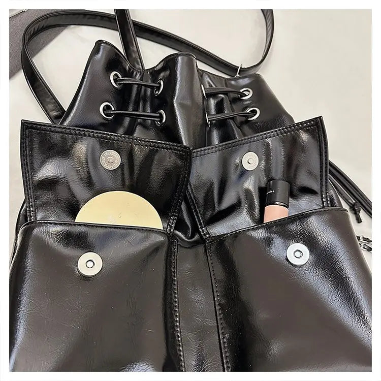 Women's Hand Bag With Elegant Classic Style And Premium Leather Featuring Trendy Design For Commute