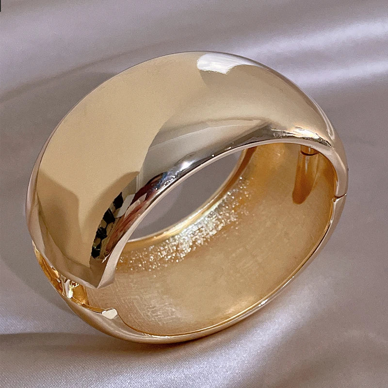Punk Fashion Large Size Metal Wide Open Bangles for Women Statement Smooth Alloy Cuff Bangle Bracelets Jewelry Femme Accessories