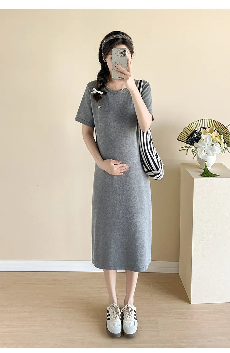Maternity Dress: Back-Cutout Knit &Lace Maxi - Sophisticated Pregnancy Gown with Designer Details for Fashionable Expecting Moms