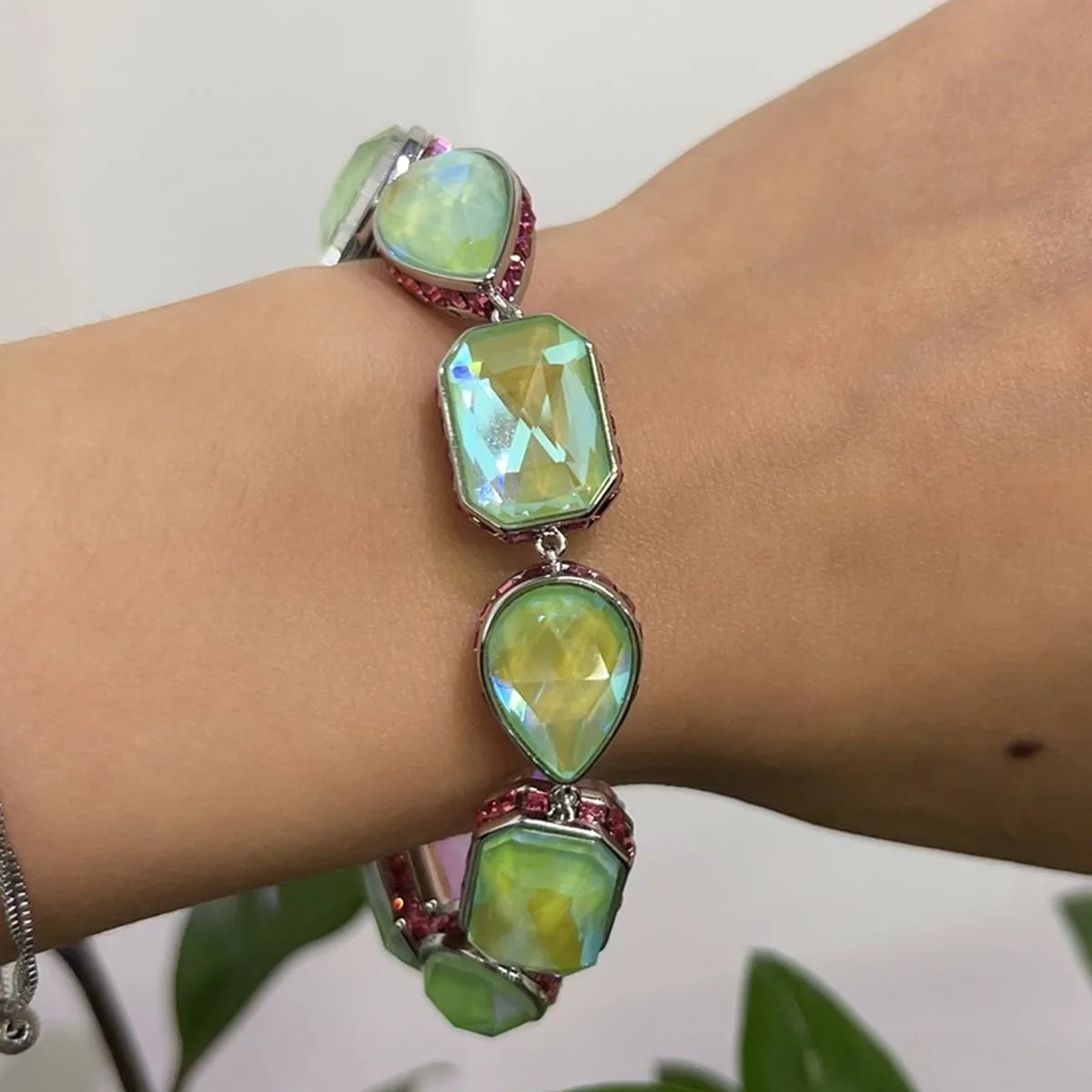 Bracelet High Quality New Sales Trend Jewelry Original Luxury Brand Shiny Cut Christmas Birthday Party Engagement Gift for Women