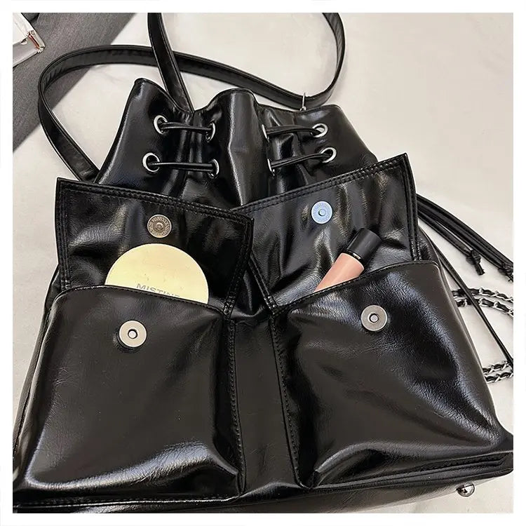 Women's Hand Bag With Elegant Classic Style And Premium Leather Featuring Trendy Design For Commute