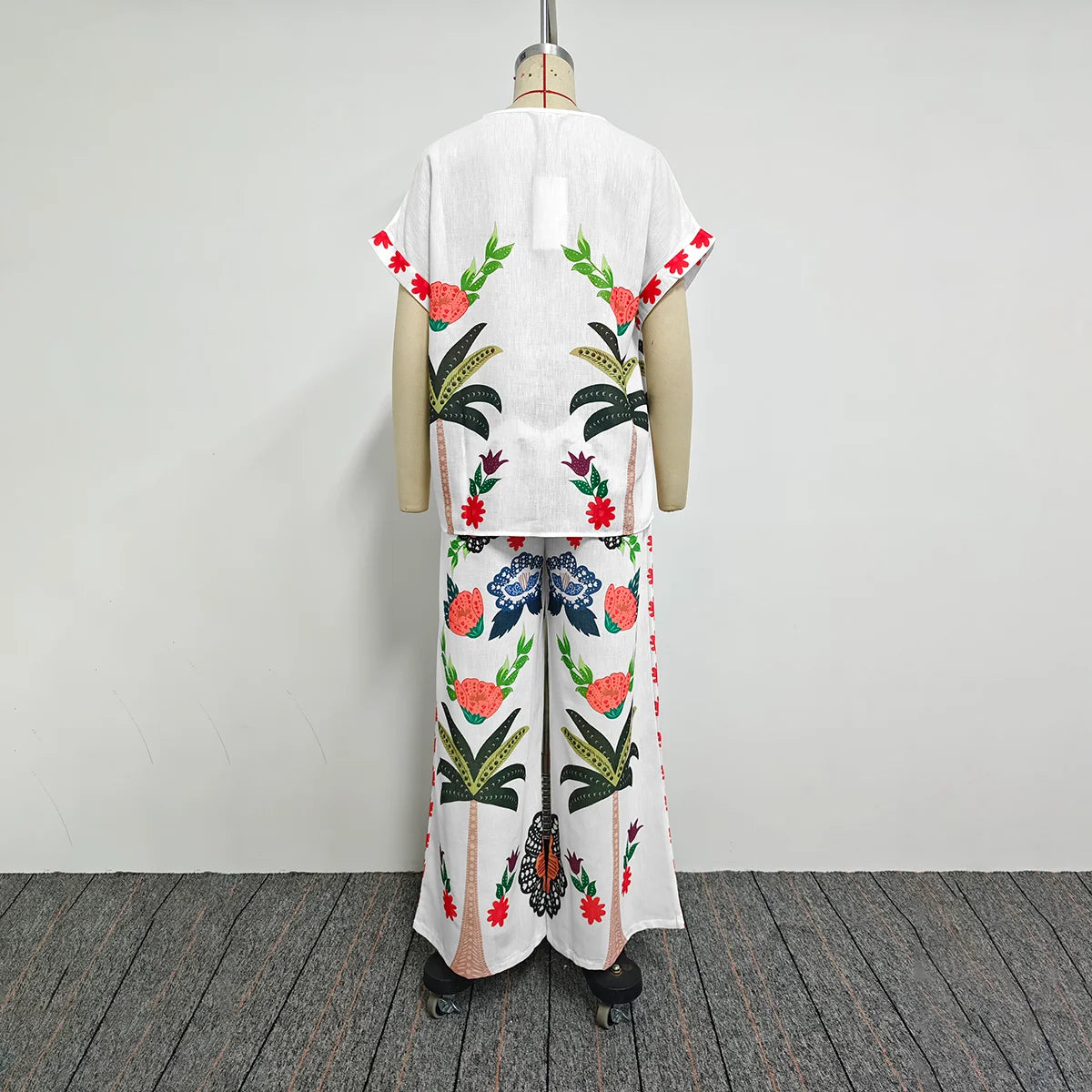 Women's Two-piece Set Tribal Style Printed V-Neck Blouses Casual Loose Drawstring Elasticity Pants Fashion Female Pants