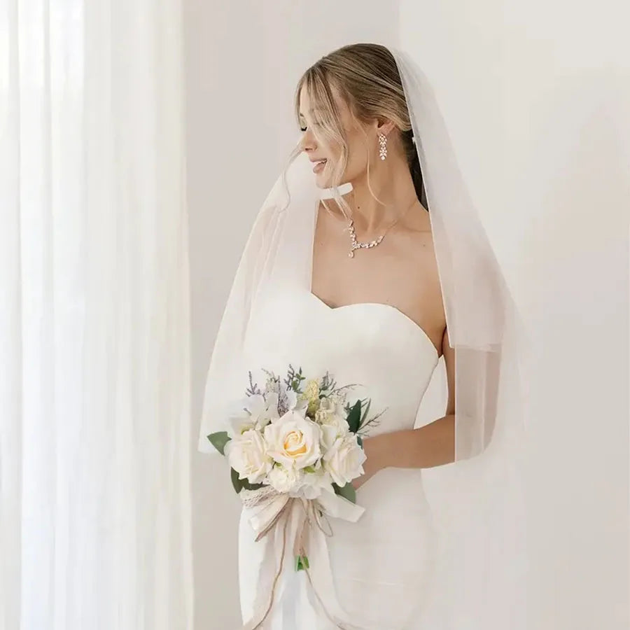 Elegant Artificial Rose Bouquet for Bride Bridesmaid Chic Realistic Everlasting Wedding Flowers Used As A Bridal Bridesmaid 