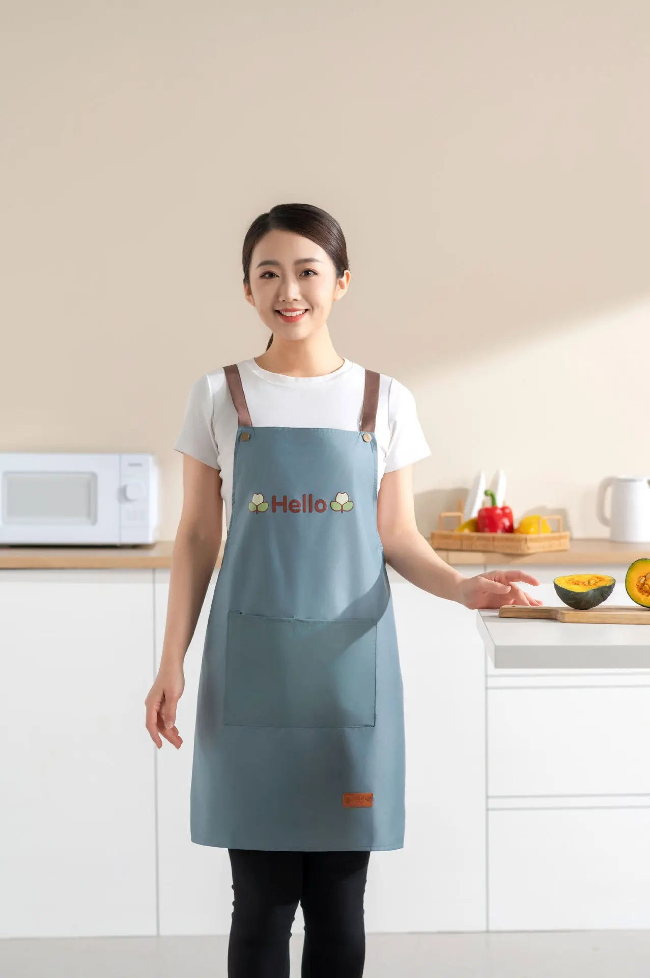 Kitchen Apron Waterproof Oilproof Convenient Pocket Chef Cooking Apron Men Women Barista Manicurist Work Aprons Waiter Uniform