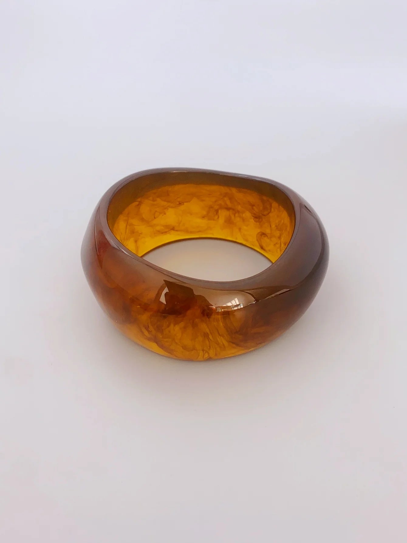 Colorful Acrylic Bangle Bracelet, Vibrant and Elegant Jewelry for Women