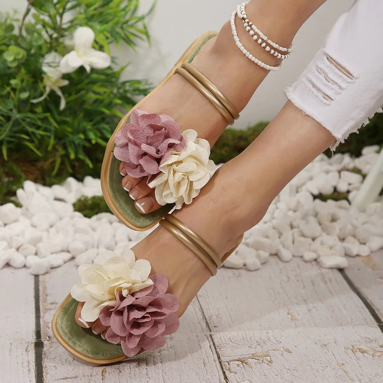 Women Sandals Trend Comfortable Lightweight Shoes for Women Outdoor Flat Non-slip Sandals Basic Home Fashion Slip on Slippers