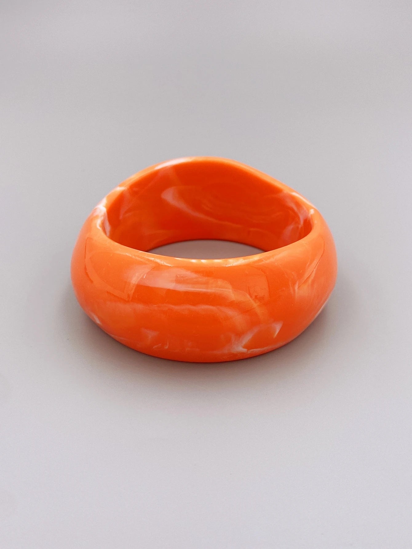 Colorful Acrylic Bangle Bracelet, Vibrant and Elegant Jewelry for Women