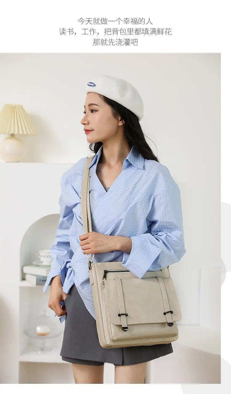 Women's Hand Bag With Trendy Design And High-End Leather Showing Elegant Look For Daily Outings