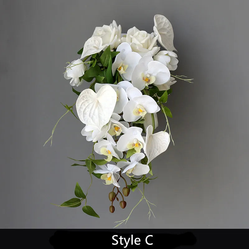 white  calla bridallilies holding flowers wedding bride holding flower calla lilies roses water drops holding bouquet