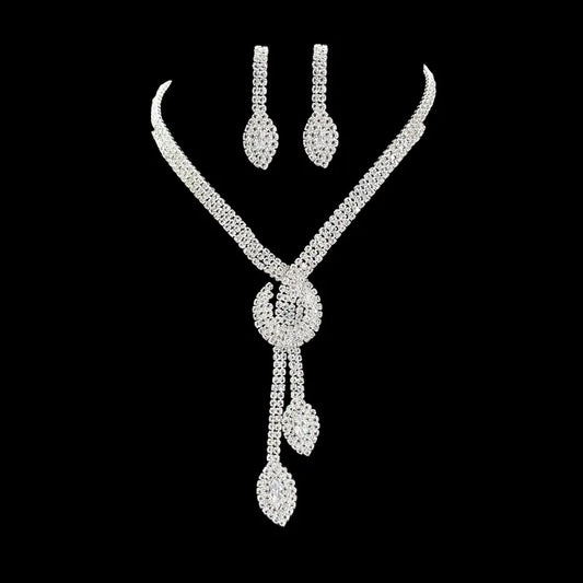 Two-piece set of women's earrings and necklace, fashionable, luxurious, and sparkling jewelry, perfect for holiday gifts