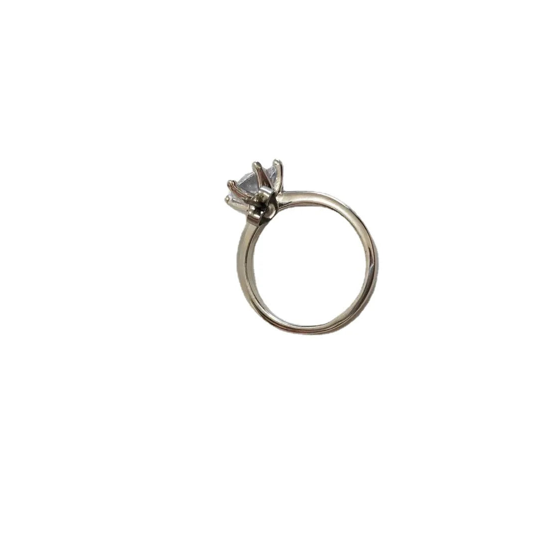 Luxury Yet Stylish Jewelry with A Design Sense Ring and Earrings A Dual-purpose Jewelry That Can Be Used As Earrings or Rings