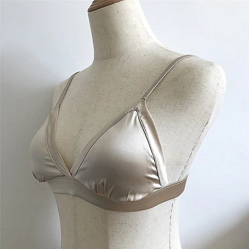 Bralettes for Women 93.8% Mulberry Silk Bra Wireless Wire Free No Underwire Sleep Padded Sexy Triangle V Neck Everyday Bra