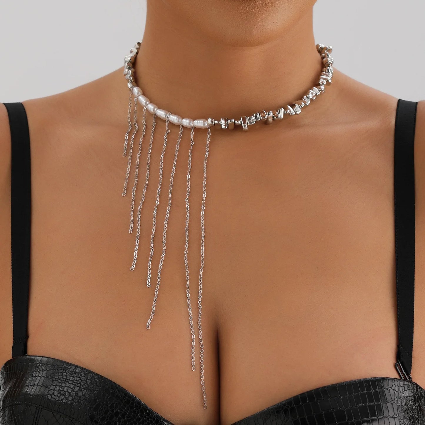 Y2K Heart Beaded Necklace Women Boho Irregular Crystal Class Gravel Clavicle Chain Cool Y2K Choker Exquisite Fashion Jewelry