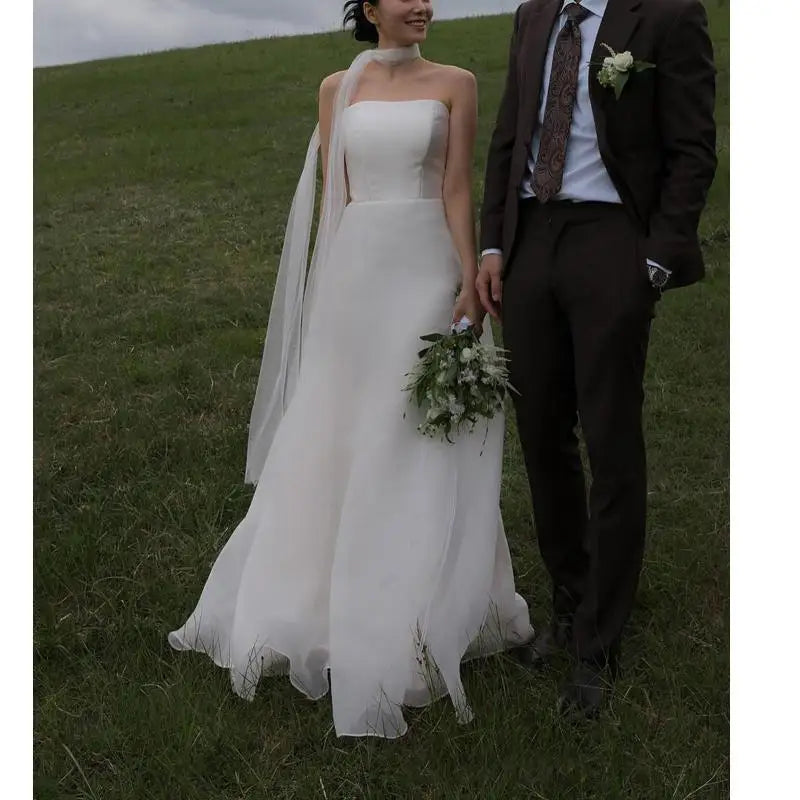 Newest Simple Bridal Dresses Sexy Strapless Backless Formal Evening Dress Elegant Floor-length A-line Wedding Dresses Customized