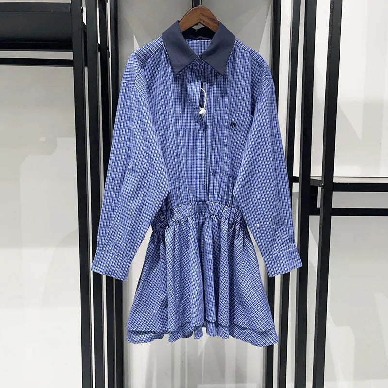 Women's stylish two-piece suit with diamond-studded lapel shirt or high-waisted slim-fitting mini dress