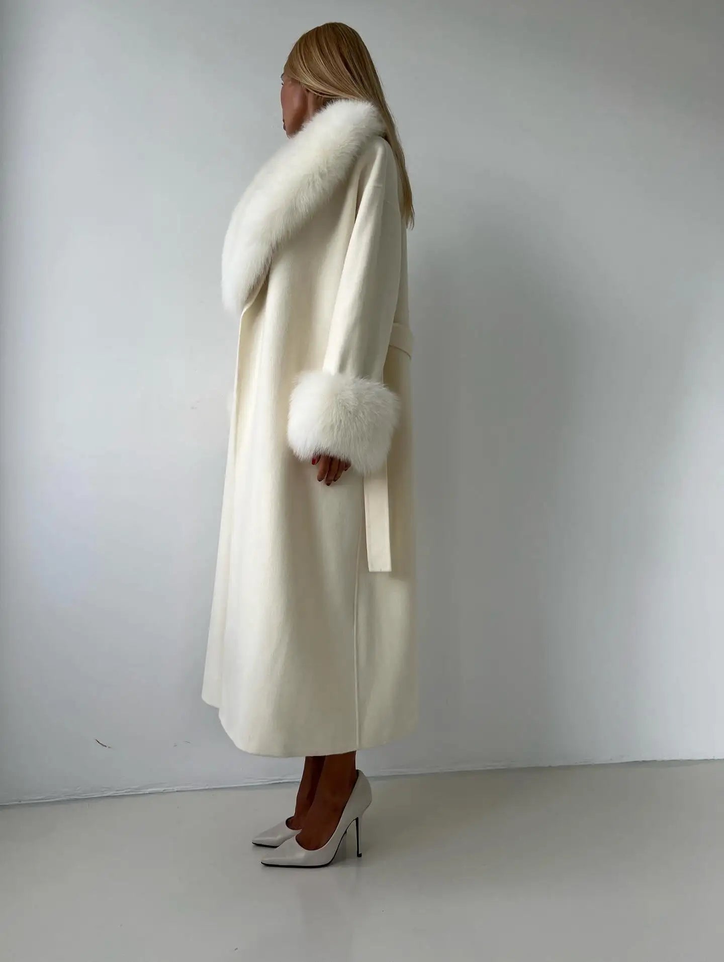 Winter Jacket Women Long Natural Wool Blends Cashmere Faux Fur Coat Lace Up Belt Warm Wool Oveercoat New Streetwear 2025