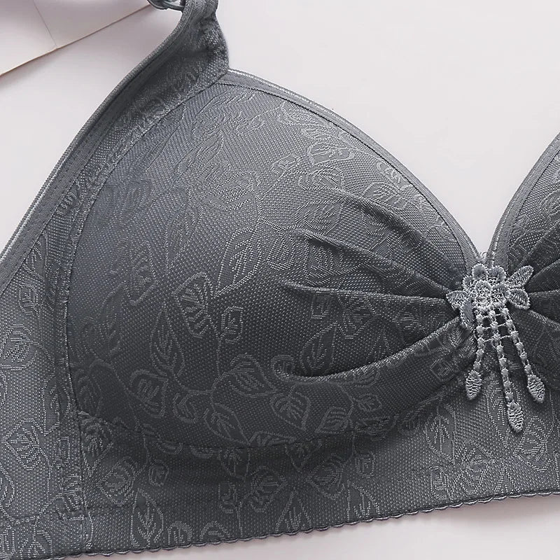 New Bra Women Comfortable Breathable Large Size Underwear 36-50 B C Cup Without Steel Ring Push up Brassiere Lady Lingerie